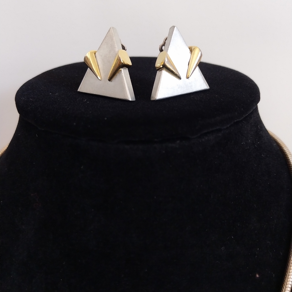 Geometric Silver Necklace Set - Picture 6 of 13